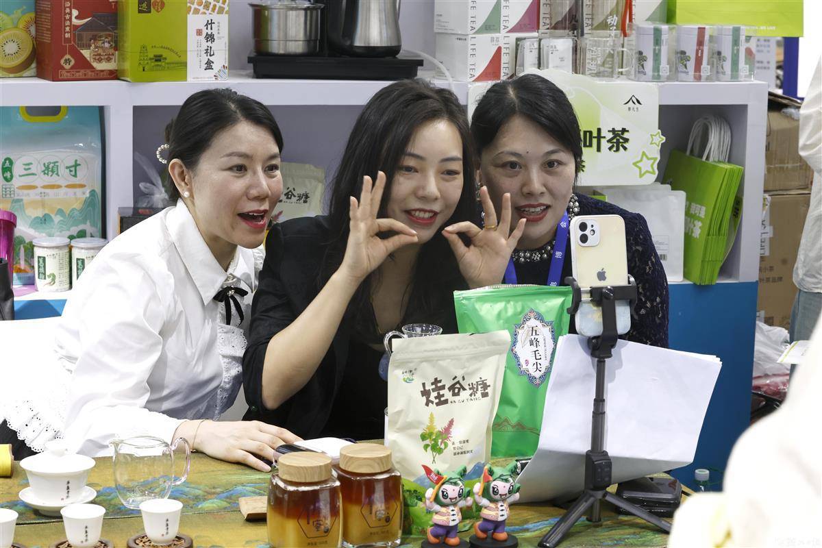 聚友娱乐